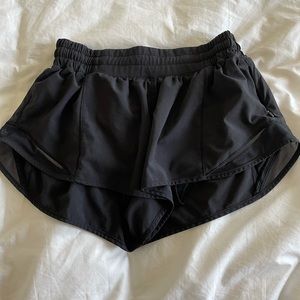 Lululemon Hotty Hot Low-Rise Shorts